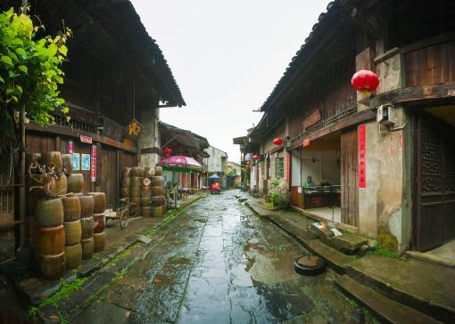 为什么有些事，明明不值，但有些人，还是去做呢？游戏画面